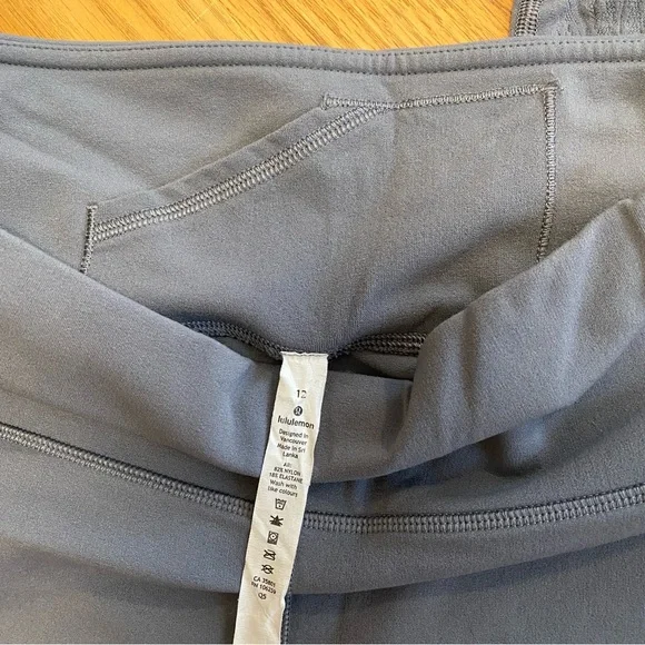 Lululemon sz 12 Reveal Tight - Zen Expression Solar Grey - Picture 5 of 7